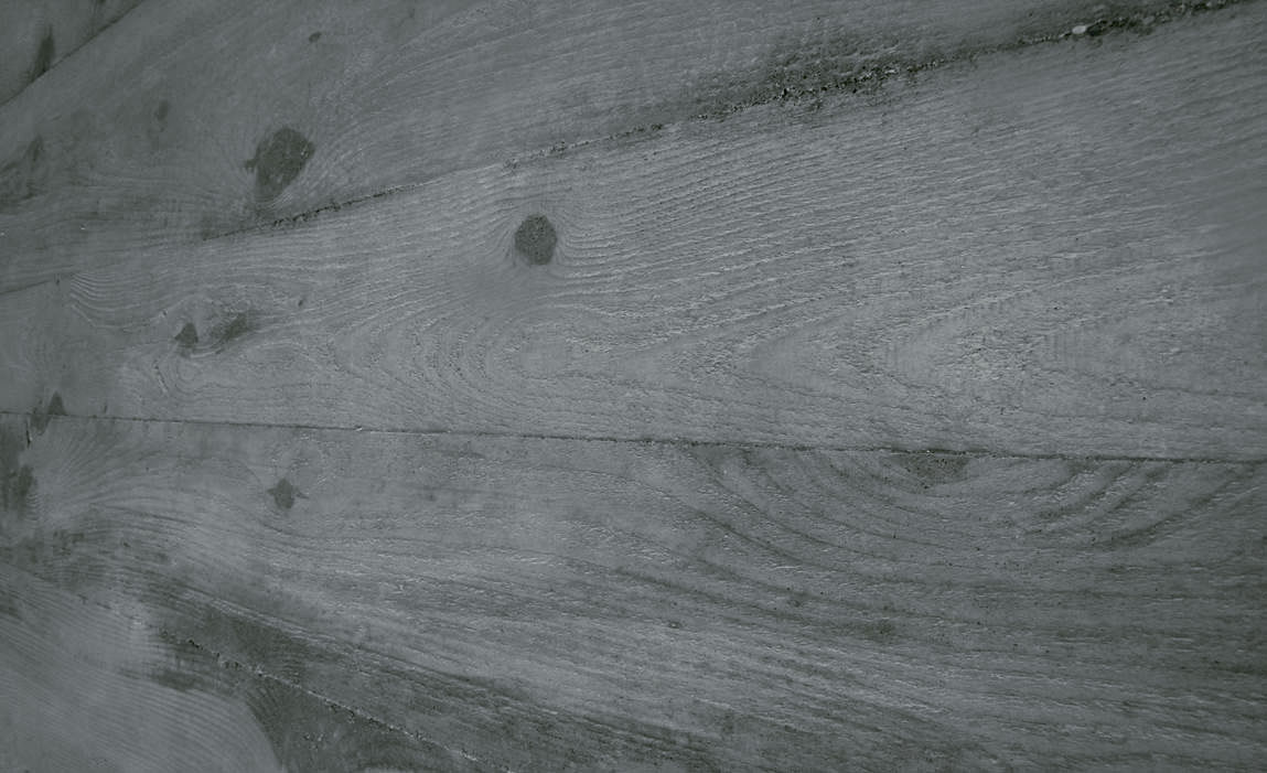 Riproduzione struttura ad assi dei casseri originari e chiusura pori.