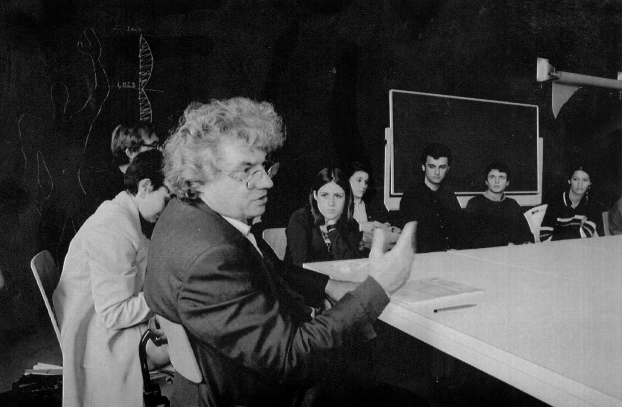 Ouverture de l'année académique 1997/1998. Mario Botta avec les nouveaux étudiants