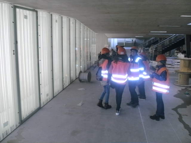 Die Jungreporter bei der Arbeit.