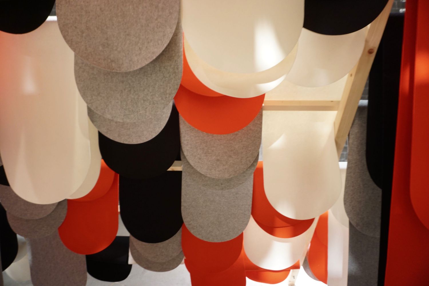 ECAL (Losanna). Design: progetto degli studenti del secondo anno di laurea in disegno industriale sotto la guida del designer Adrien Rovero.