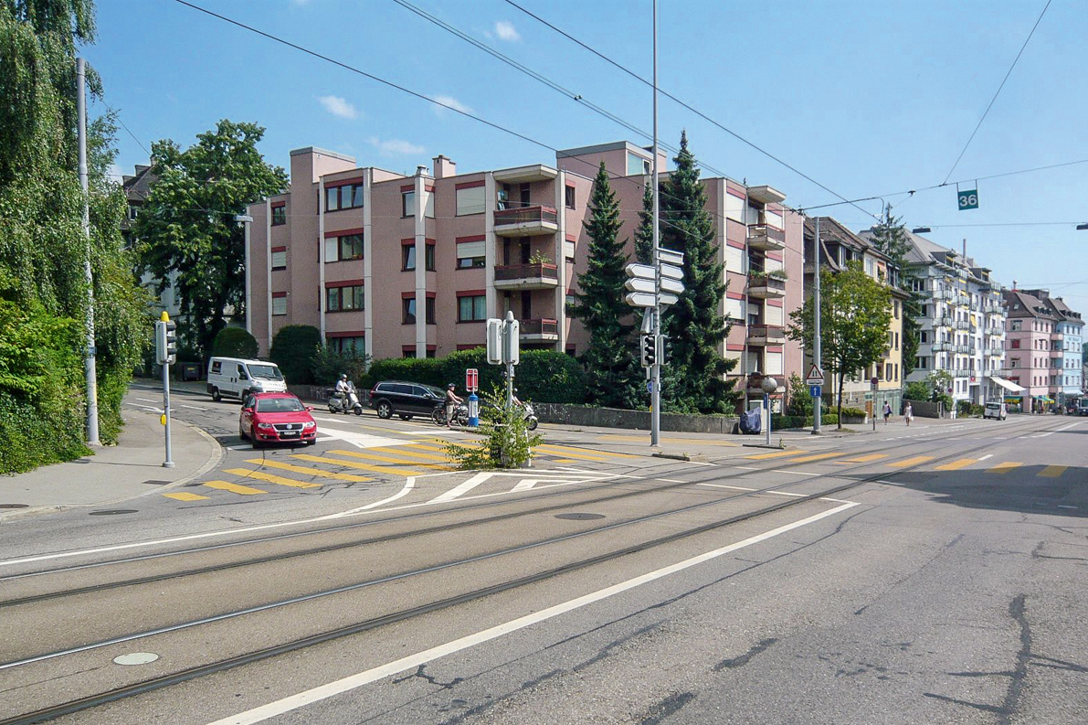 Durch Sanierung zu mehr Unabhängigkeit: Dem Mehrfamilienhaus am Schaffhauserplatz in Zürich...