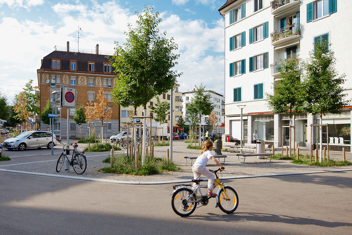 Der Verkehr verschwindet, die Häuser rücken in den Vordergrund: Brupbacherplatz in Zürich.