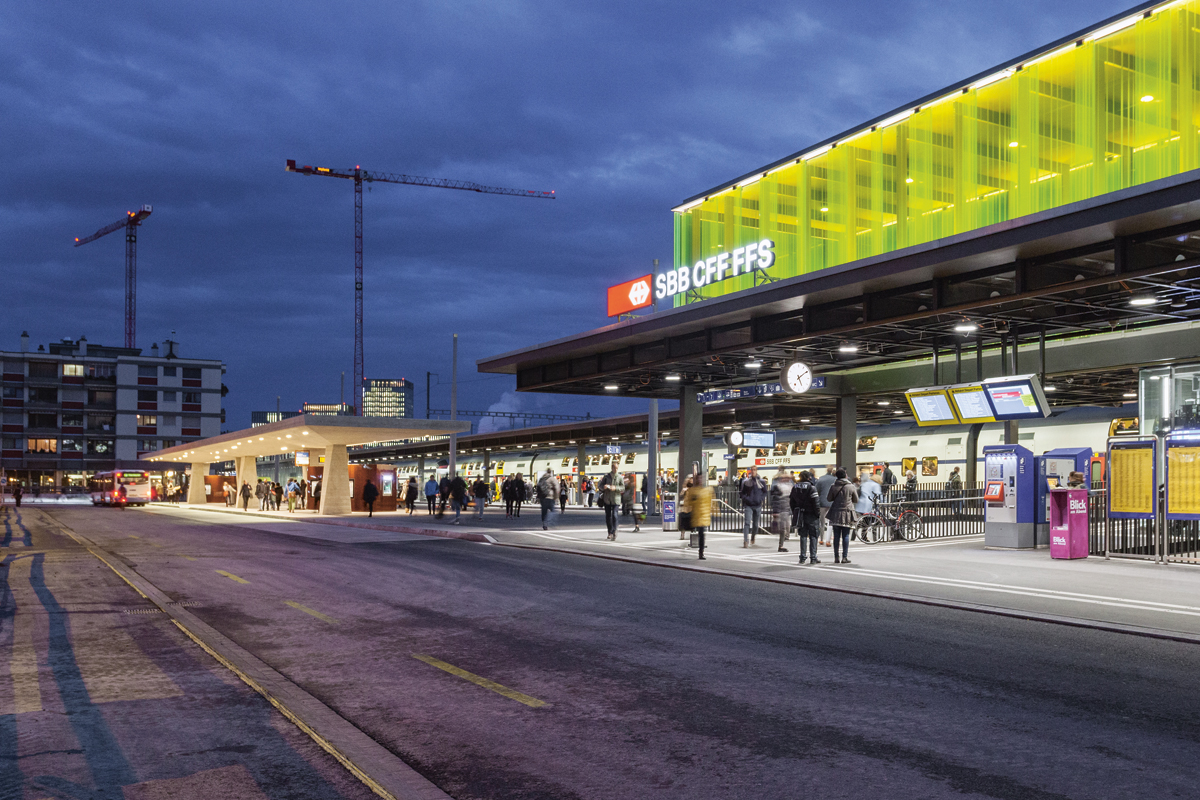 Südseite des neuen Bahnhofs.