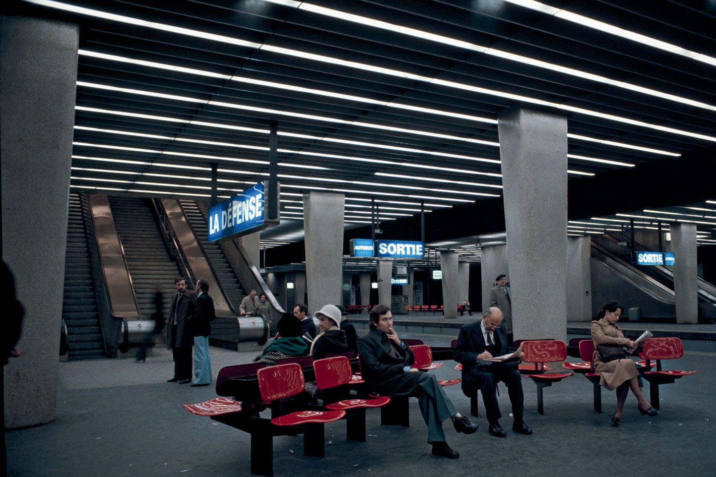 Stazione della Linea A della RER nel 1969 poco dopo l’inaugurazione.