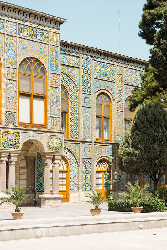 DOM-Architekturführer Iran von Thomas Meyer-Wieser: Schloss Asli, Teheran