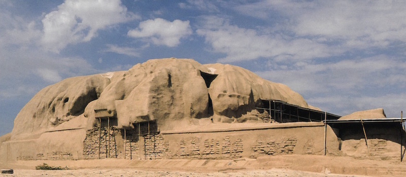 Aufnahme aus der Städte-Serie über Kashan von Davood Vakilzadeh: Mit 6500 Jahren sind die Lehmbehausungen in den Sialk Hügel eine der ältesten Siedlungen des Irans.