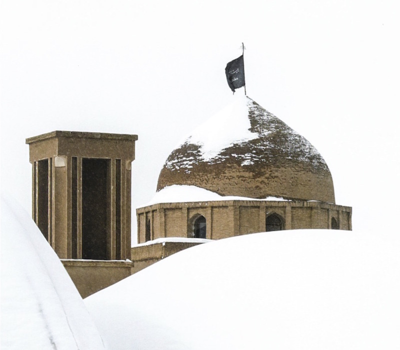 Aufnahme aus der Städte-Serie über Kashan von Davood Vakilzadeh: Die Chehel Dokhtar Moschee auf dem iranischen Hochplateau.