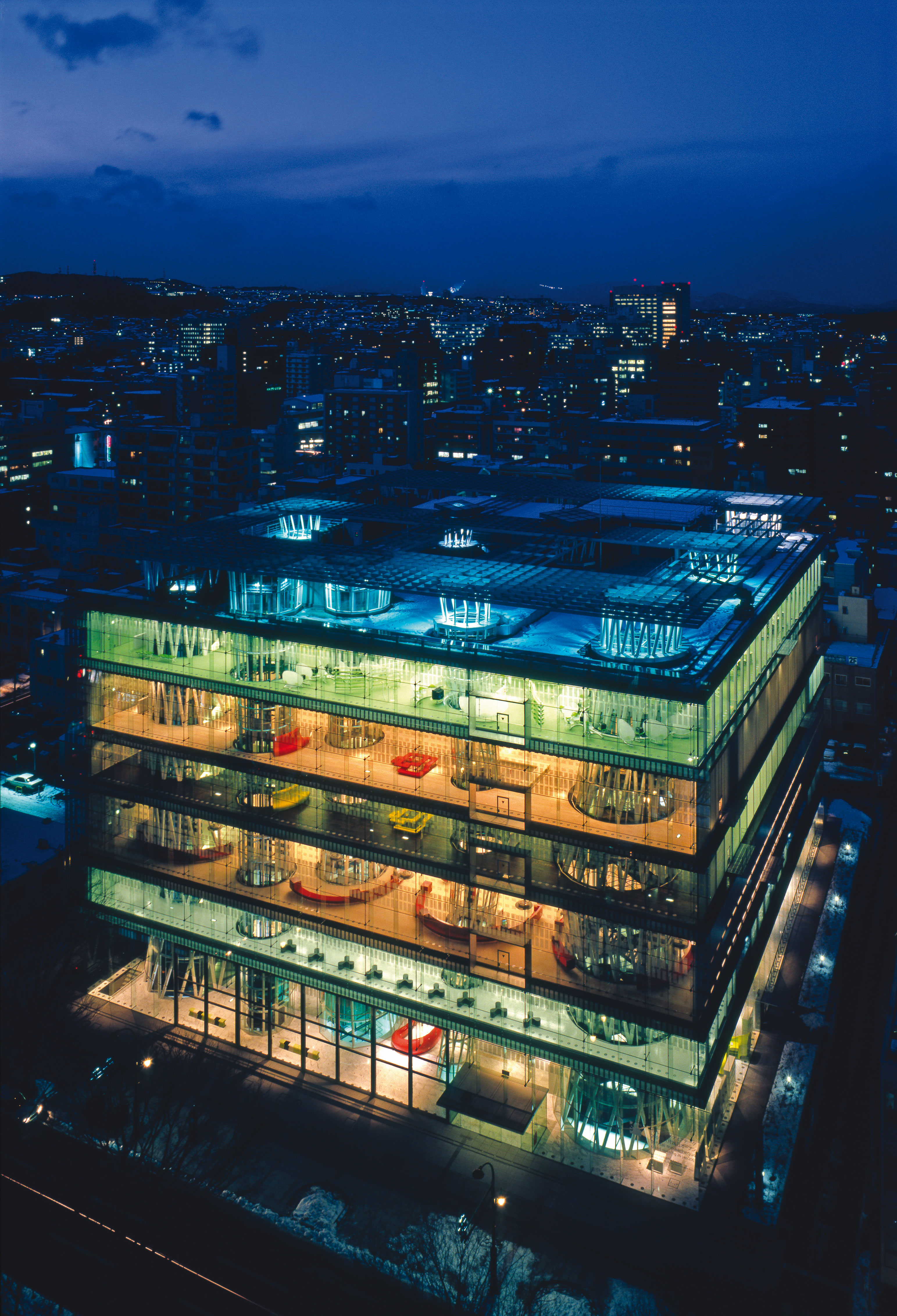 Toyo Ito, Médiathèque de Sendai, Japon, 1995–2000