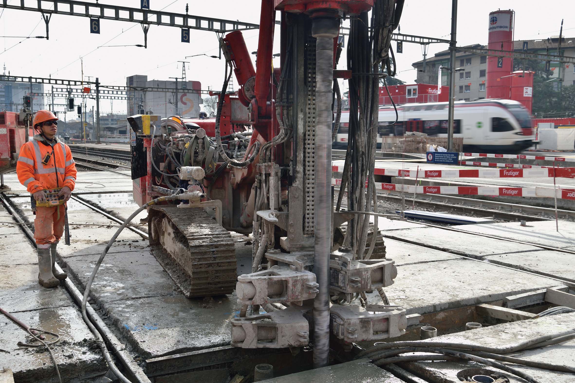 Travaux de forage sur la partie nord de la gare