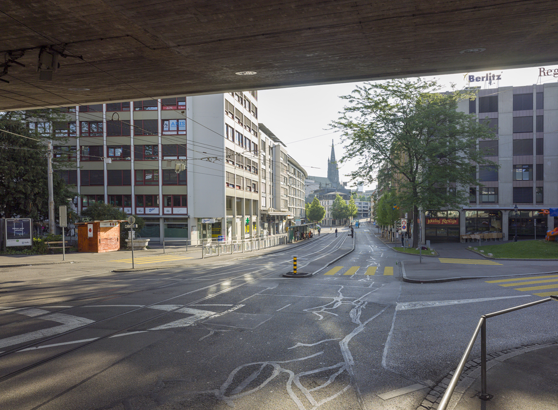 Die Heuwaage mit der Steinenvorstadt und der Steinentorstrasse fungiert als ein Einfallstor zur Innenstadt – dieser Bereich ist im Umbruch und gerade dabei, sich stark zu entwickeln. Das macht diese Verbindungslinie zur Innenstadt interessant. Der Zugang über die westliche Seite des Bahnhofs zur Innenstadt ist ein Befreiungsschlag, der nicht zu unterschätzen ist. Das Projekt «Herzstück» ist viel mehr als ein Tunnel, es führt insgesamt zu einer städtebaulichen Aufwertung, von der alle profitieren. Die Heuwaage mit der Steinenvorstadt und der Steinentorstrasse fungiert als ein Einfallstor zur Innenstadt – dieser Bereich ist im Umbruch und gerade dabei, sich stark zu entwickeln. Das macht diese Verbindungslinie zur Innenstadt interessant. Der Zugang über die westliche Seite des Bahnhofs zur Innenstadt ist ein Befreiungsschlag, der nicht zu unterschätzen ist. Das Projekt «Herzstück» ist viel mehr als ein Tunnel, es führt insgesamt zu einer städtebaulichen Aufwertung, von der alle profitieren.