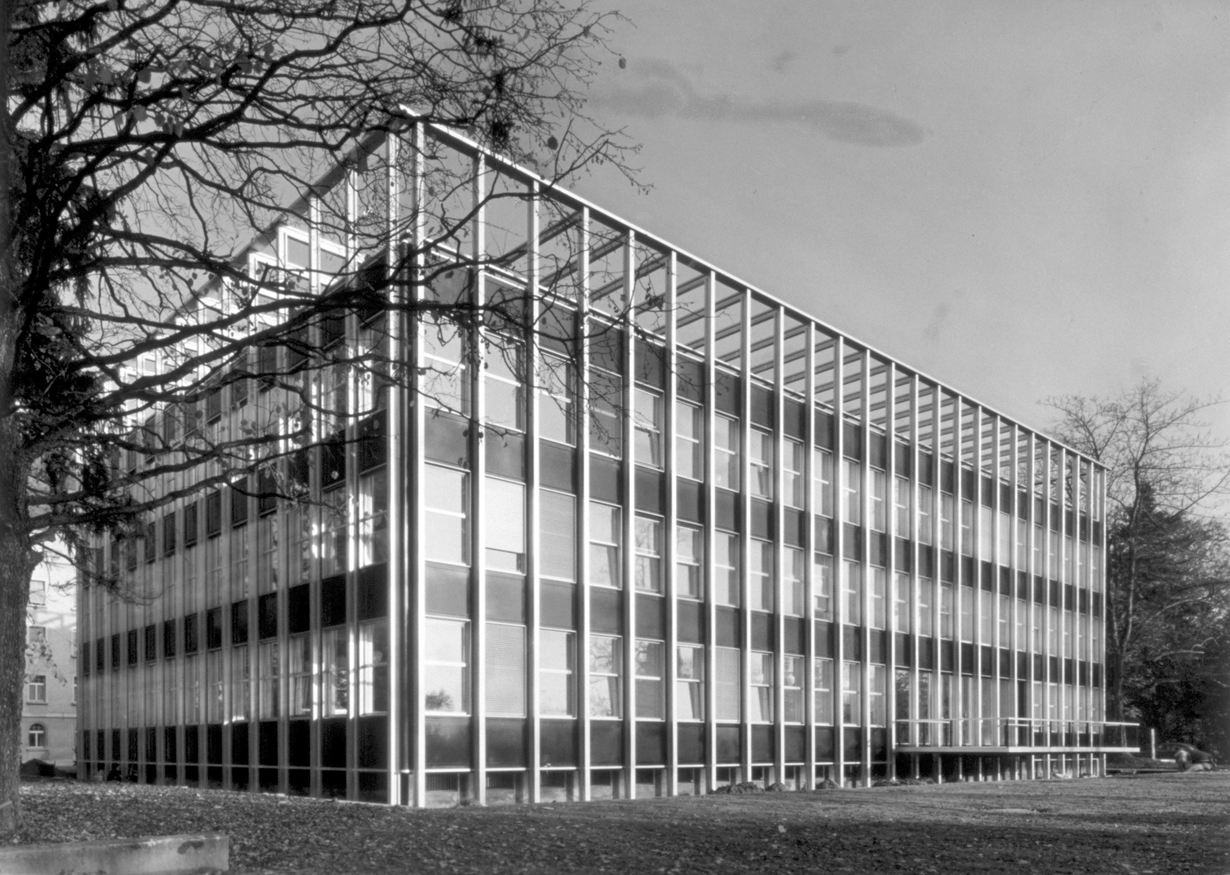 Hans Hoffmann, siège d'Alusuisse, Zurich, 1955-1956