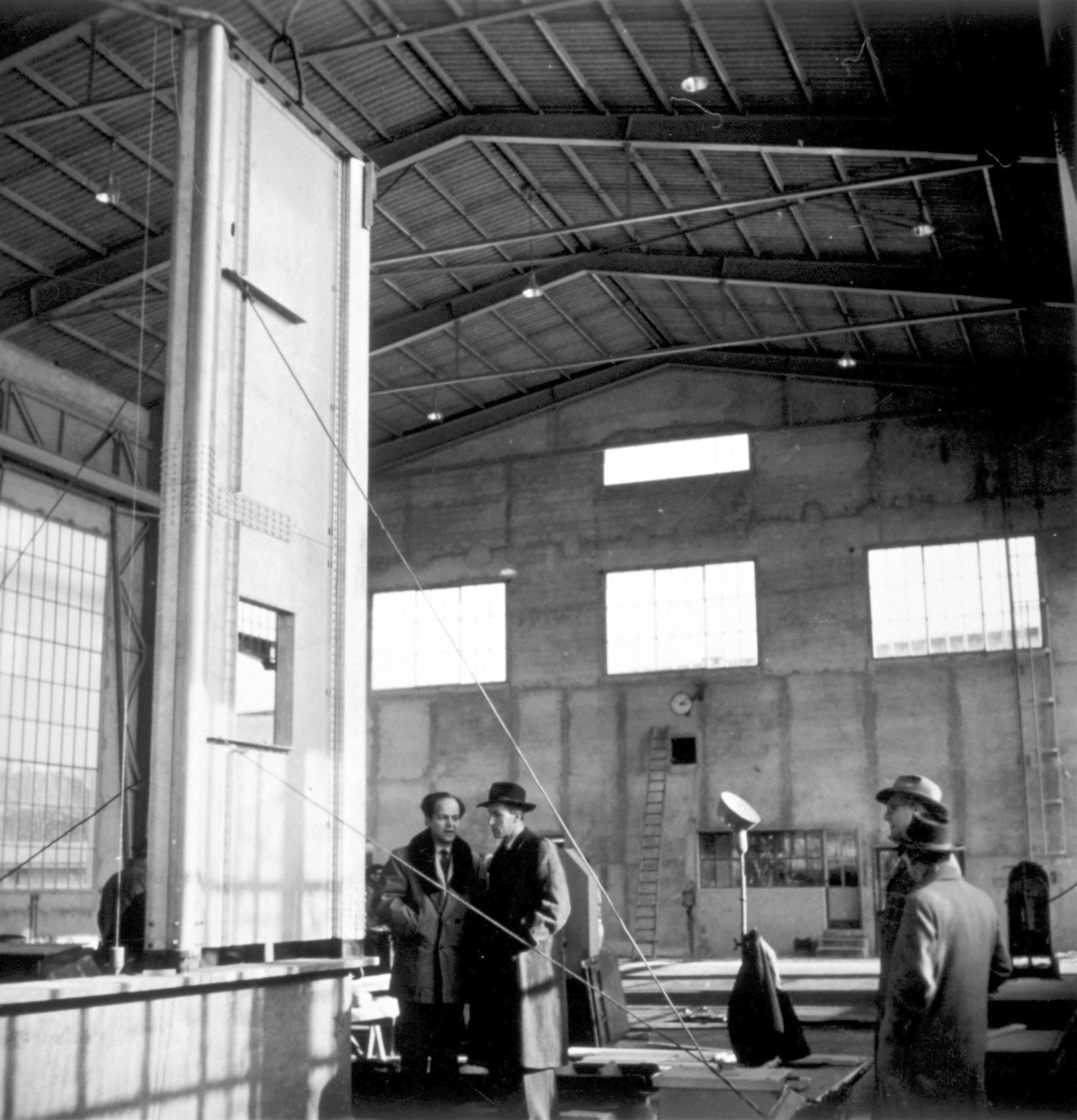 Essai de rivetage entre les membrures et les coquilles en aluminium extrudé