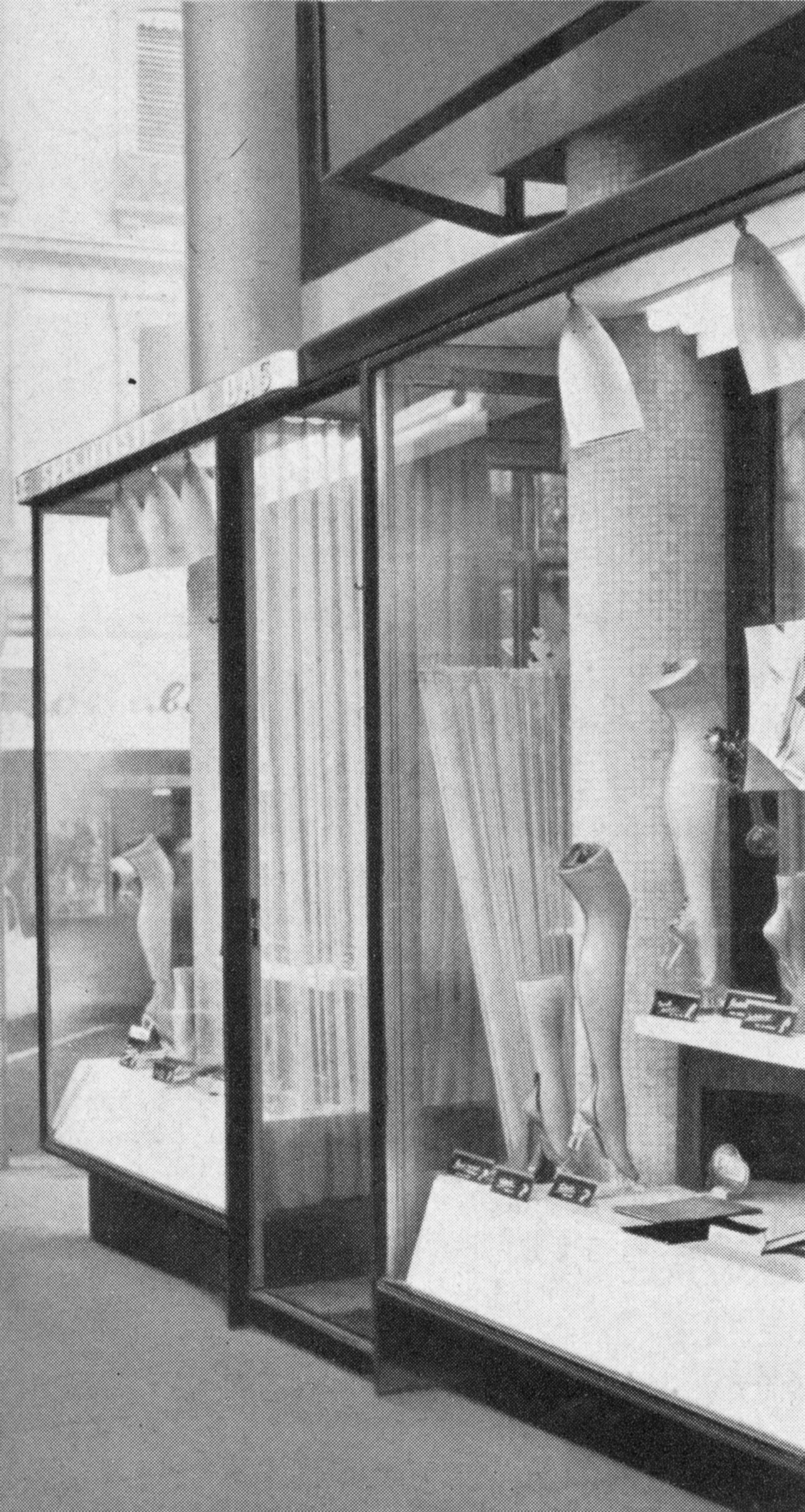 Vitrine de la boutique Balina de Mont-Blanc Centre