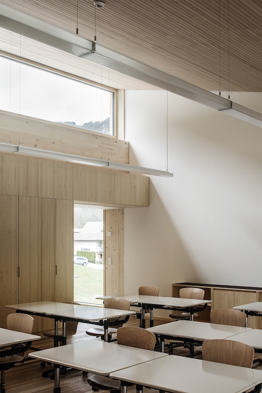 1. Preis: Schulgebäude von Brand