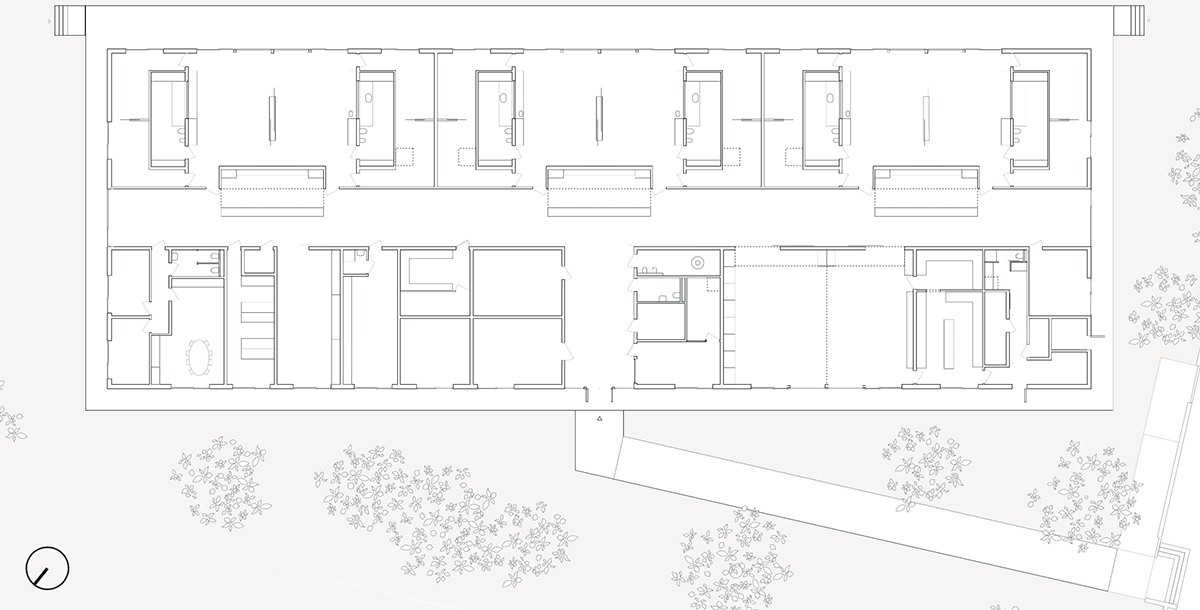 Grundriss, T-förmiger Korridor.