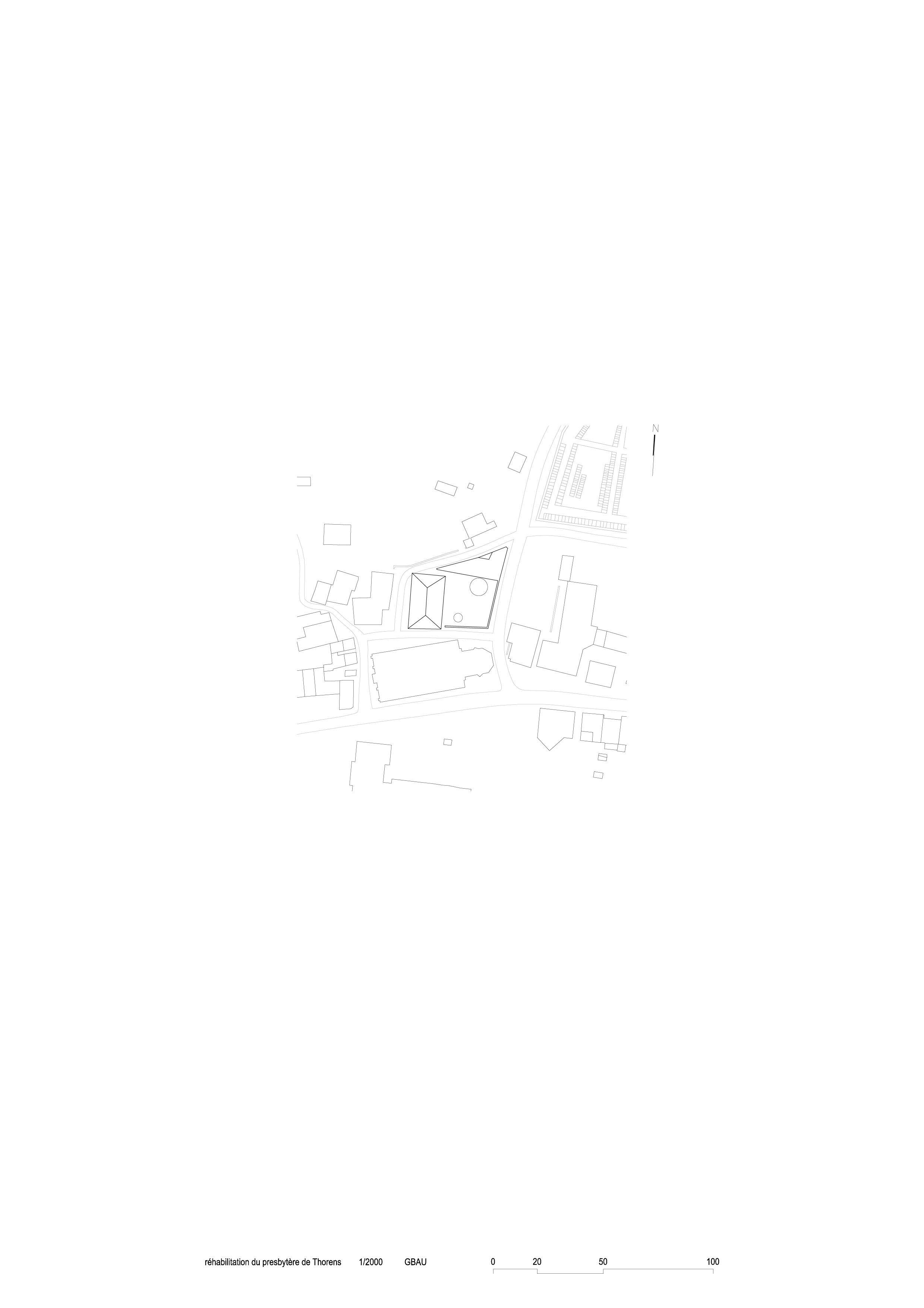 Le jardin et l’extension du presbytère se déploient à nouveau sur la totalité de l’emprise du terrain, s’alignant sur le tracé des rues existantes