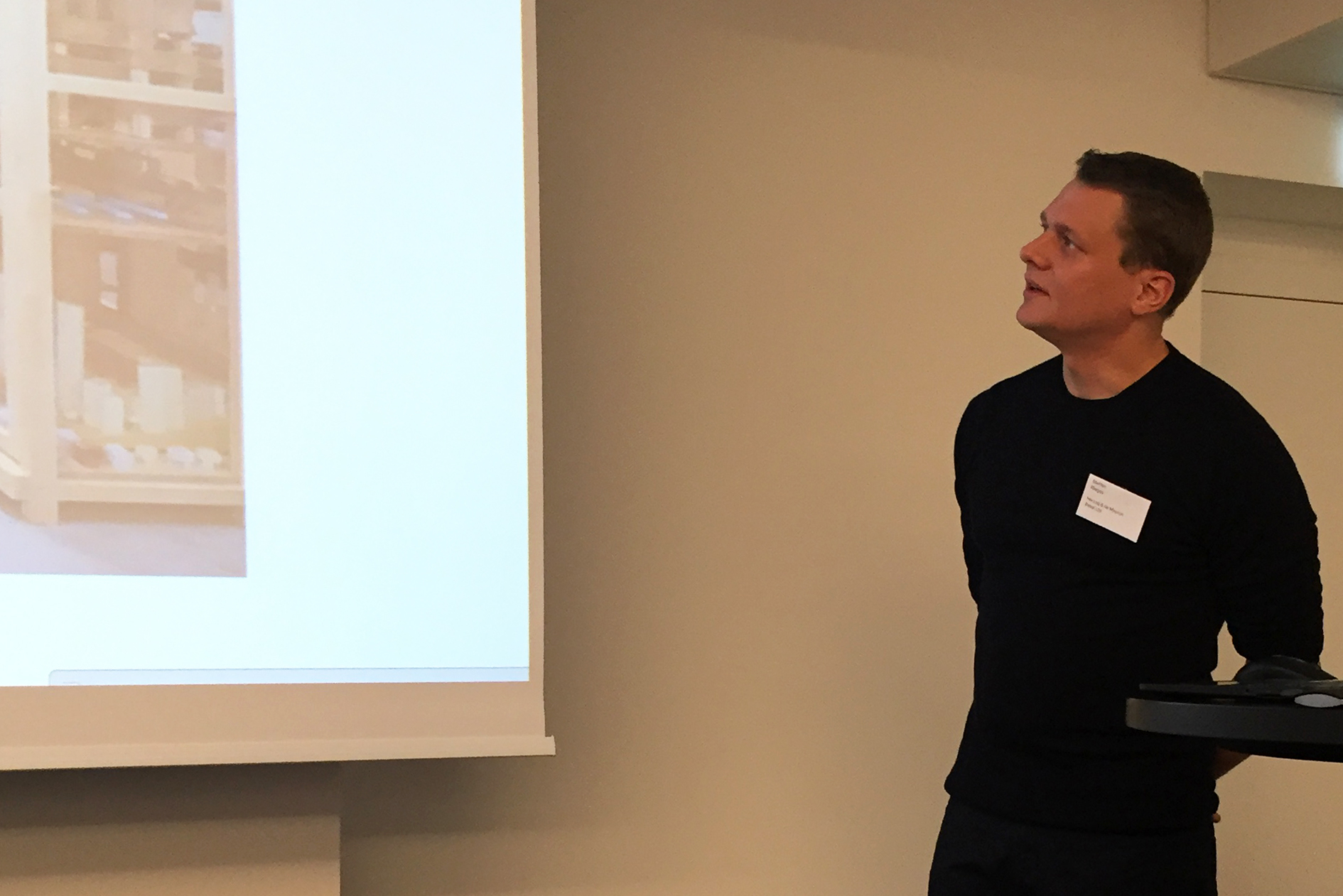 Steffen Riegas ist Head Digital Technologies bei Herzog &amp; de Meuron und unterstützt Entwurfsteams bei der Anwendung digitaler Werkzeuge.