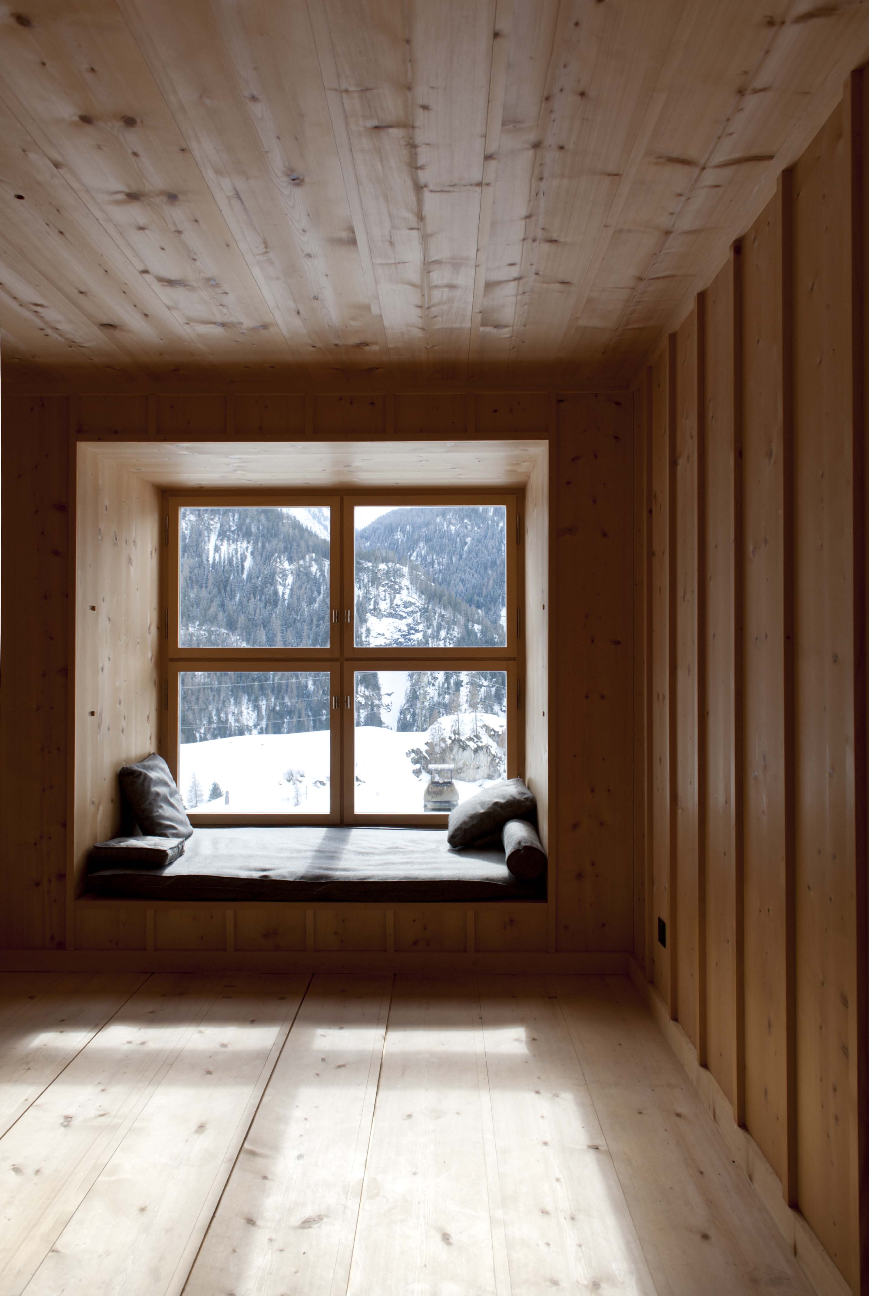 Men Duri Arquint, la bibliothèque Chasa Plaz à Ardez