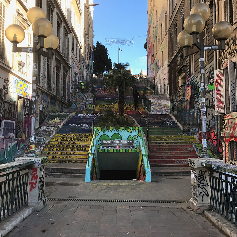 Die Haupttreppe zum Cours Julien zieht besonders viele Sprayer an.