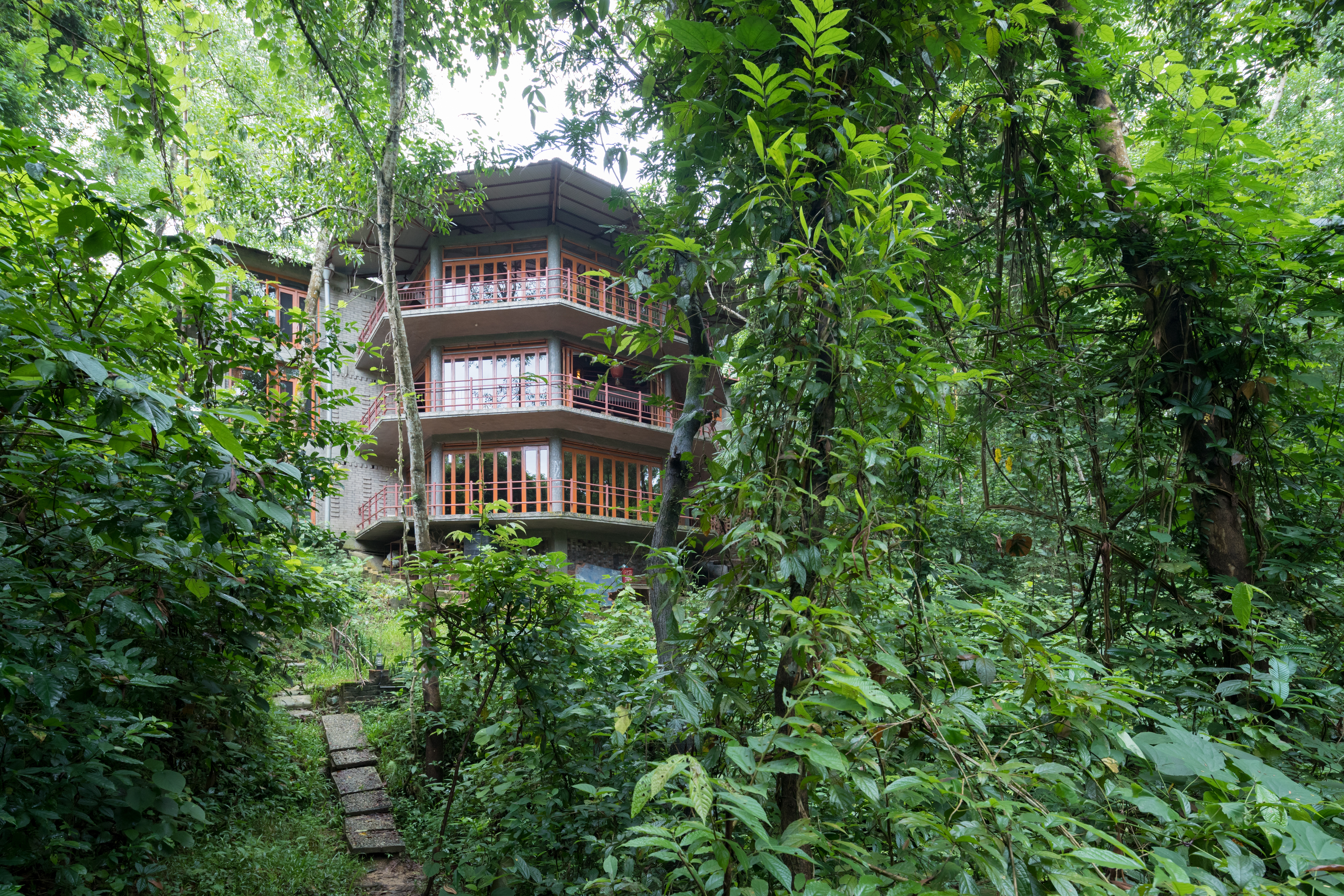Shuktara Nature Retreat. Khadimnagar, Sylhet. (Architect: Zarina Hossain)