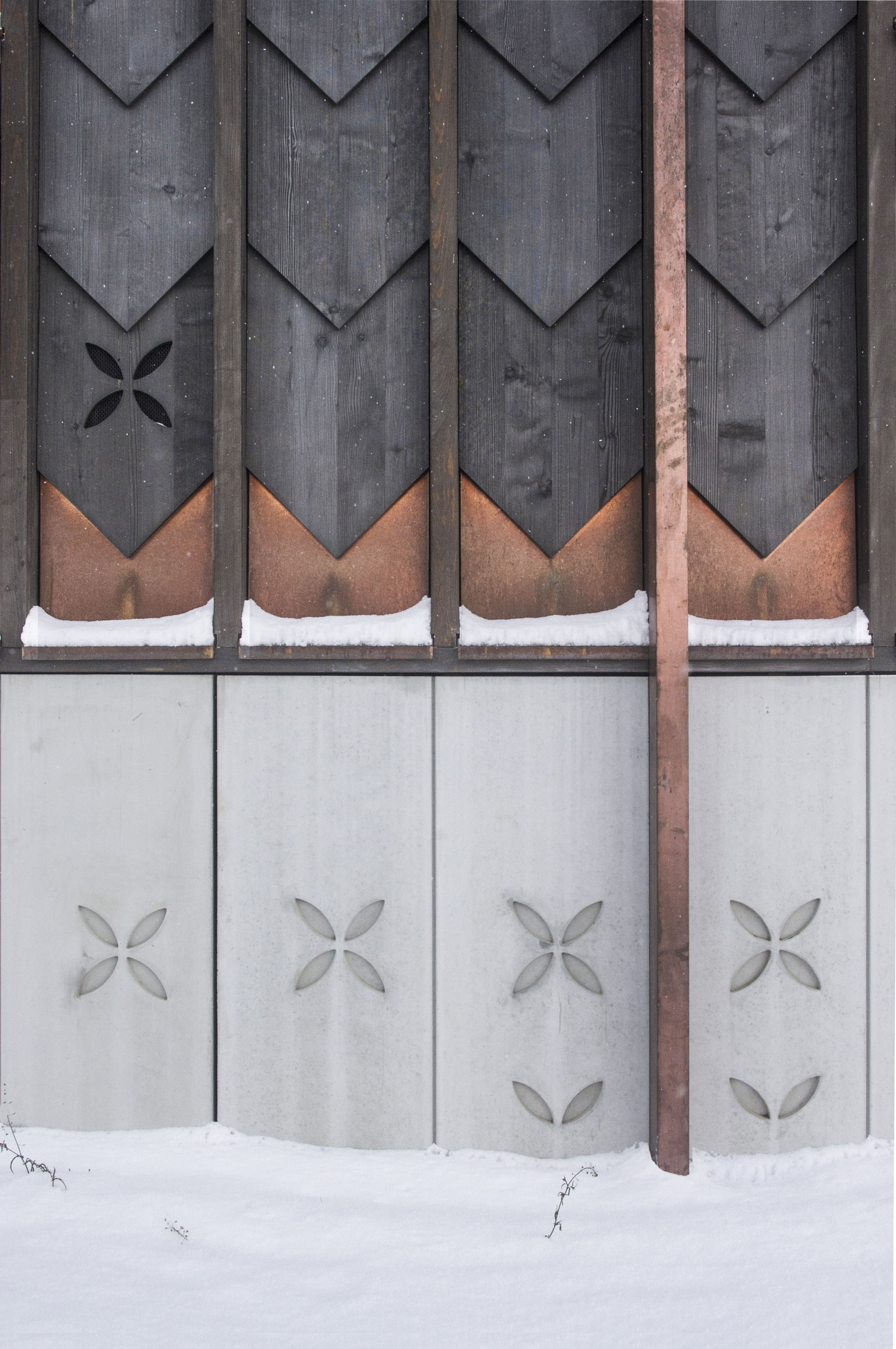 Détail du pied de façade