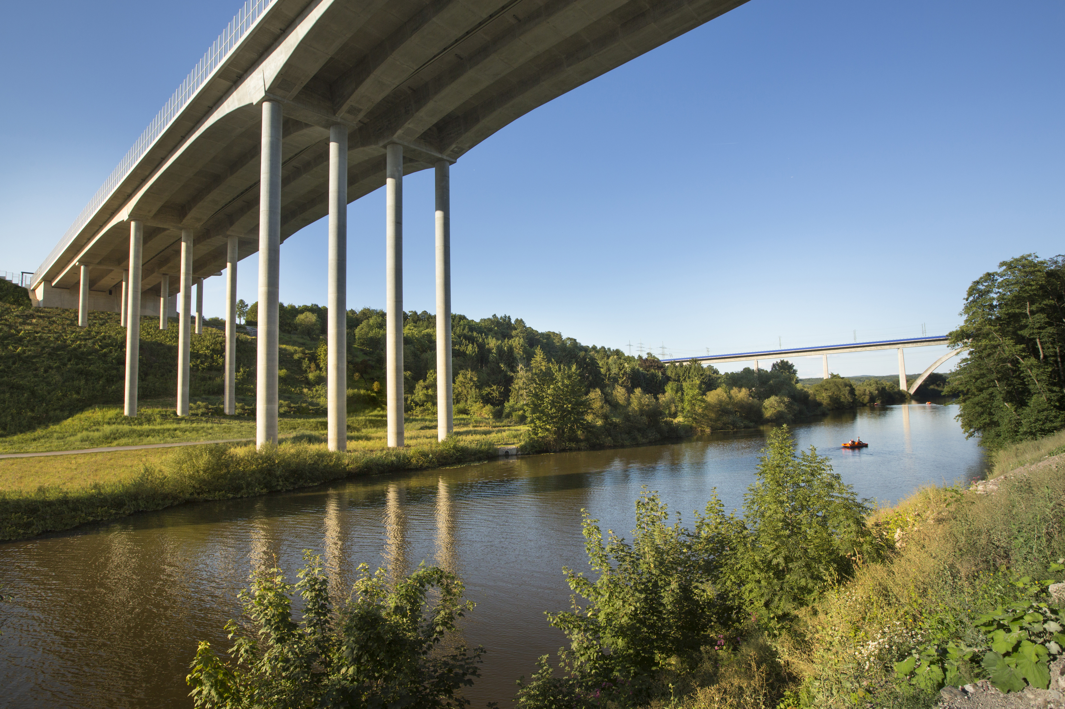 Nominiert in der Kategorie Straßen- und Eisenbahnbrücke: Die Lahntalbrücke im Zuge der A 3 bei Limburg