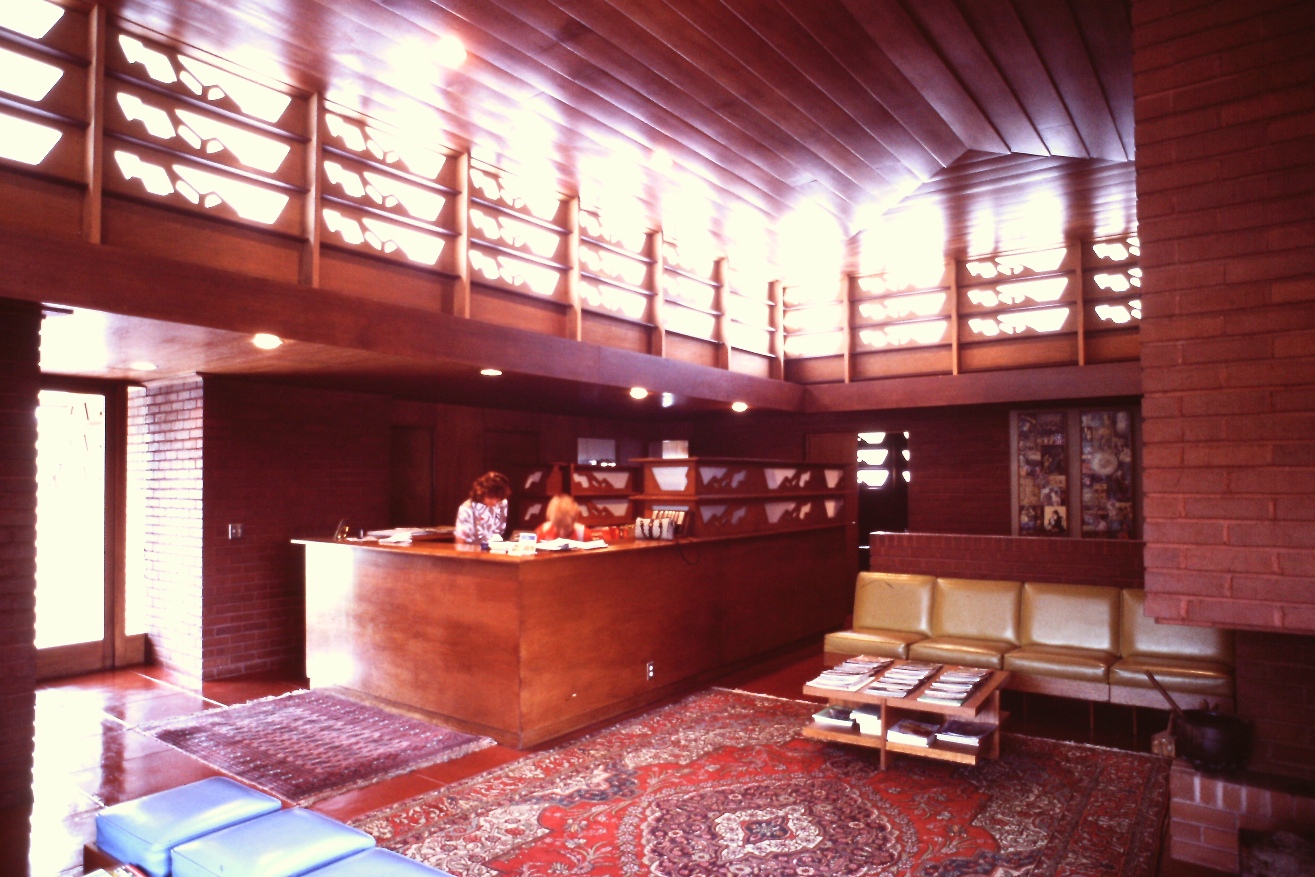 Kundert medical Clinic, Lobby, Saint Louis Obispo, Frank Lloyd Wright, 1956 Diapositive André Corboz