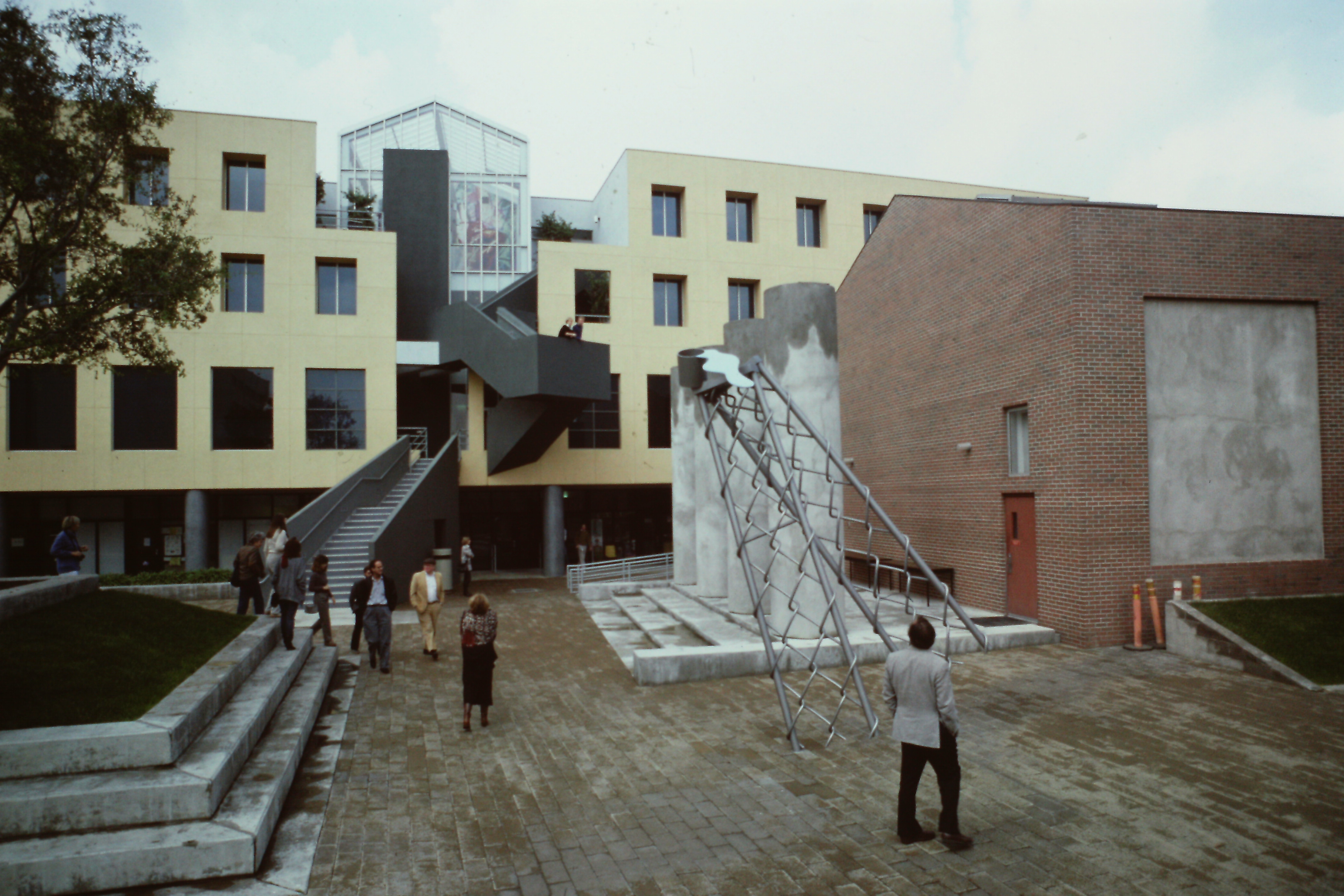 Loyola College, Los Angeles, Frank Gehry, 1979 Diapositive André Corboz