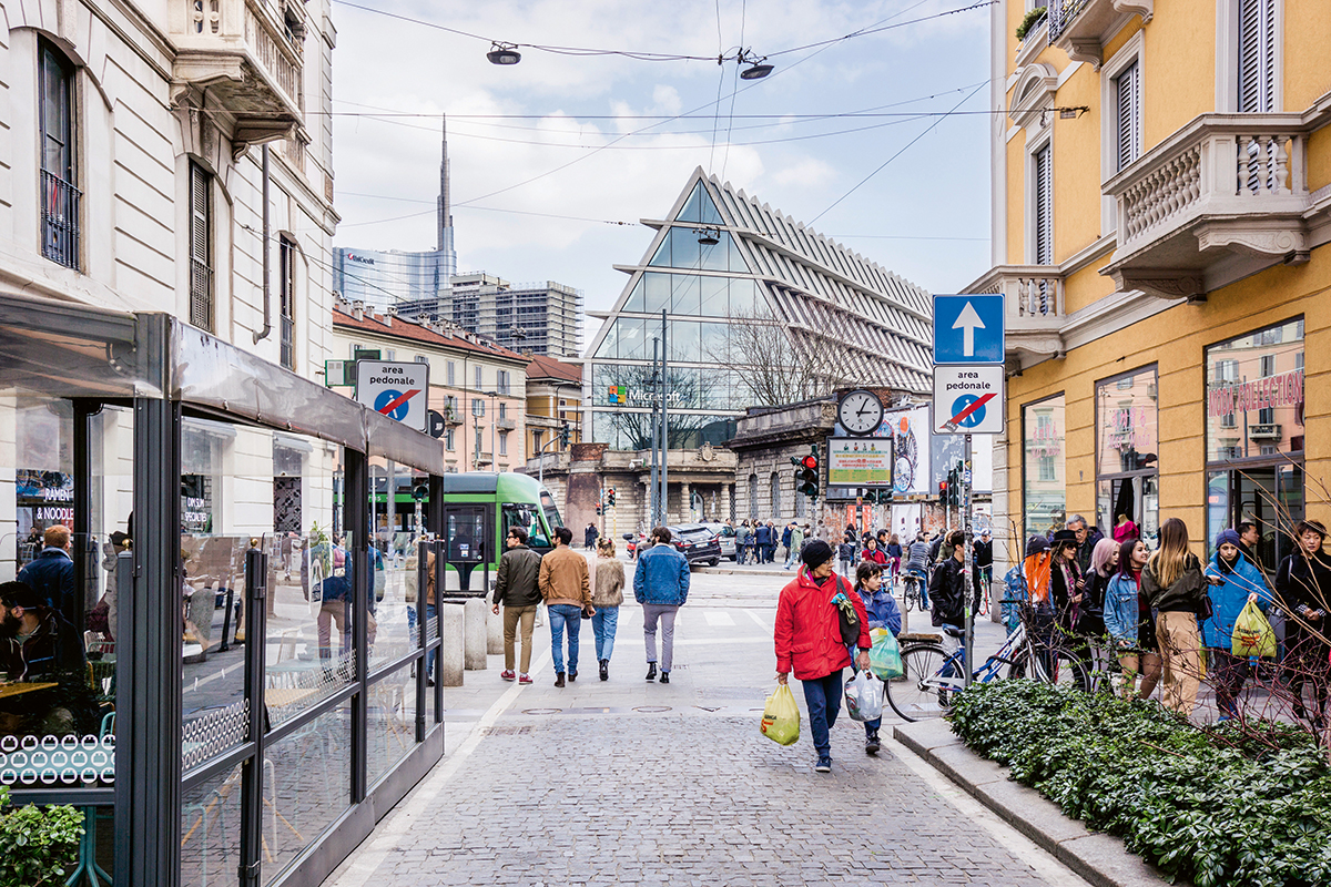 Ausblick aus der Via Paolo Sarpi. Im Hintergrund der Unicredit Tower.