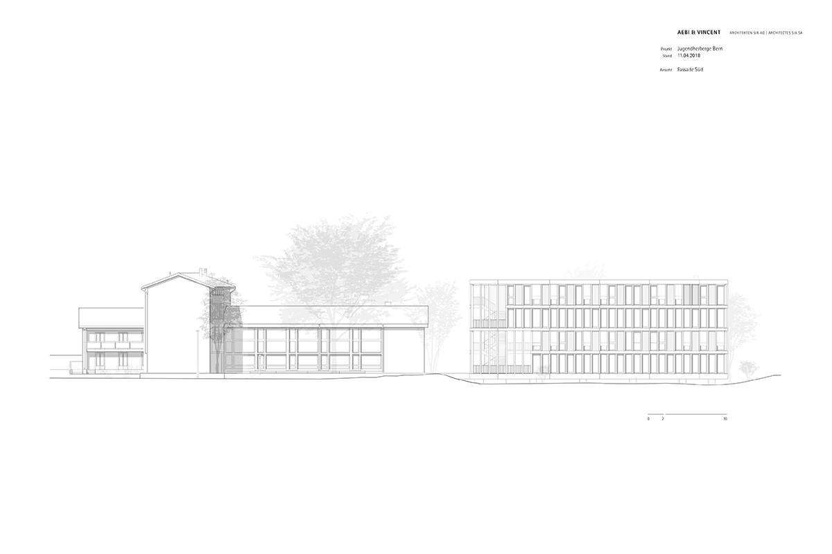 Der Weg vom Altbau in den Neubau führt immer ungeschützt durchs Freie.