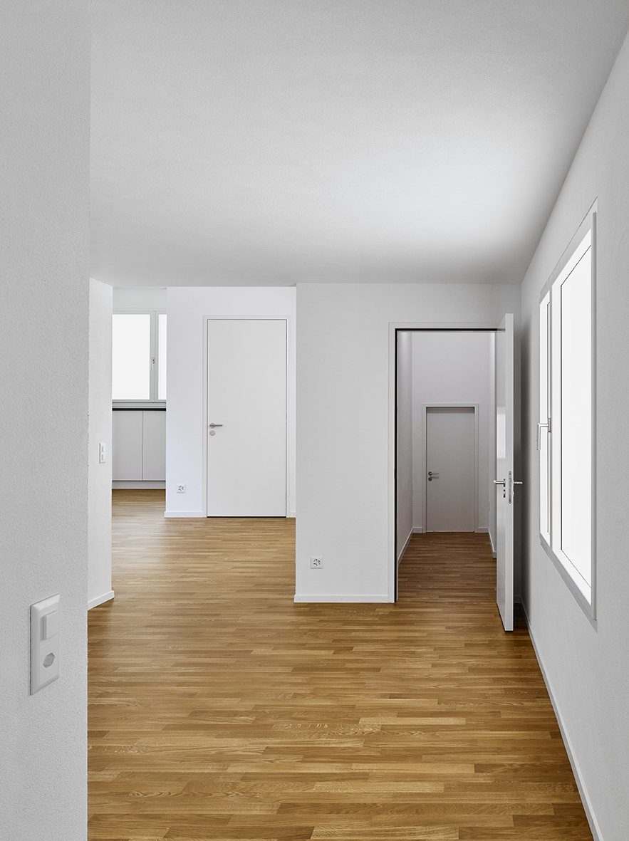 “Svizzera 240: House Tour” at the Swiss Pavilion at the 16th International Architecture Exhibition - La Biennale di Venezia, Photo: Wilson Wootton © Wilson Wootton, Alessandro Bosshard, Li Tavor, Matthew van der Ploeg und Ani Vihervaara