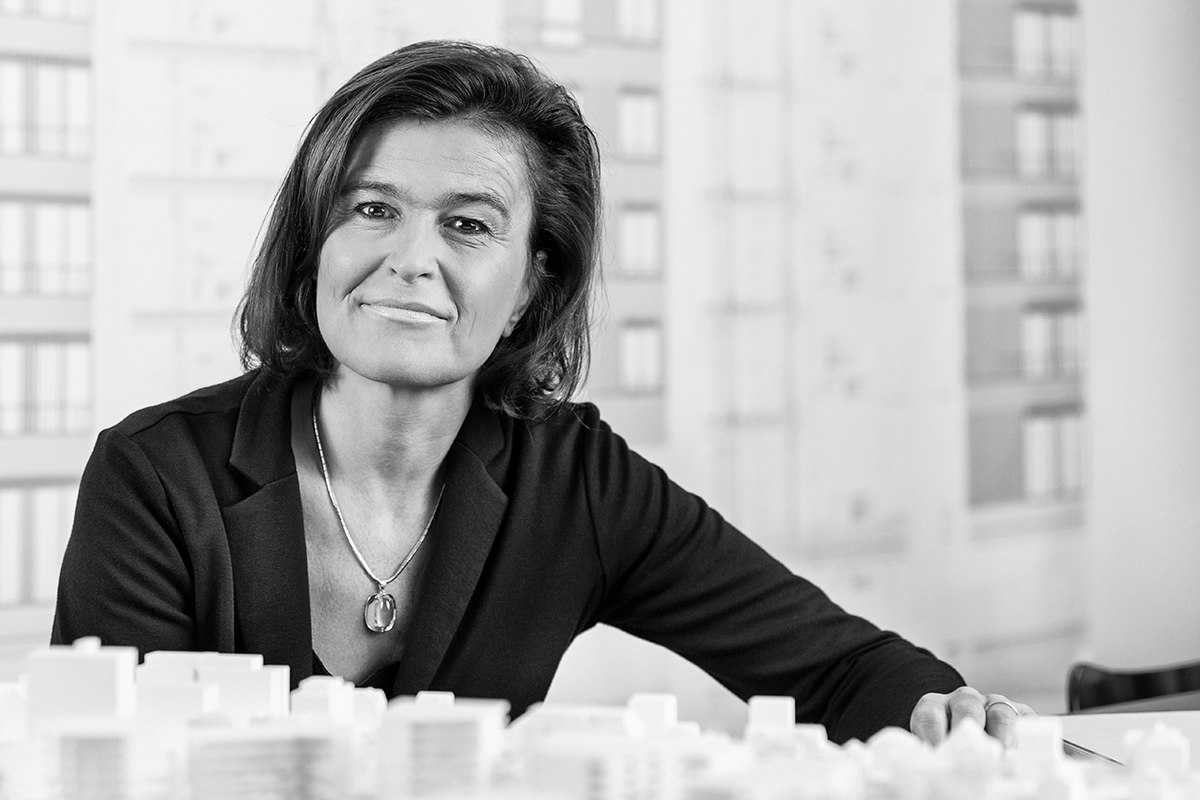 Regula Harder, Architektin ETH/SIA/BSA, leitet mit Jürg Spreyermann das Büro Harder Spreyermann Architekten in Zürich.
