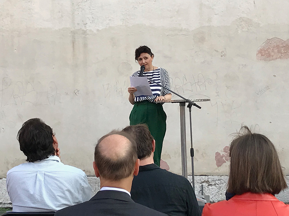 Laura Tinti, Ausstellungsmacherin, Mitglied des diesjährigen Kuratoriums vom Salon Suisse.