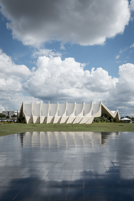 Das Teatro Pedro Calmo wurde 1968 eröffnet. Etwas ausserhalb der Hauptachsen steht es vor dem Militärstützpunkt.