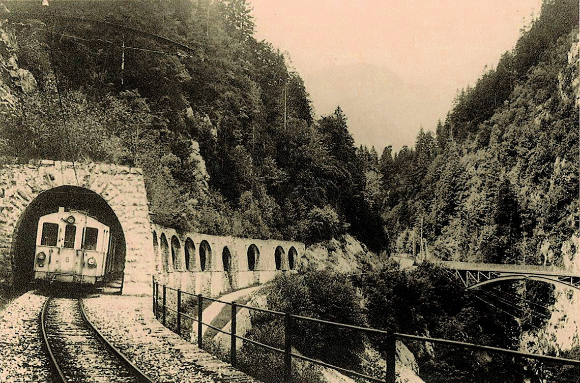 Galerie de la Tine dans les années 1920