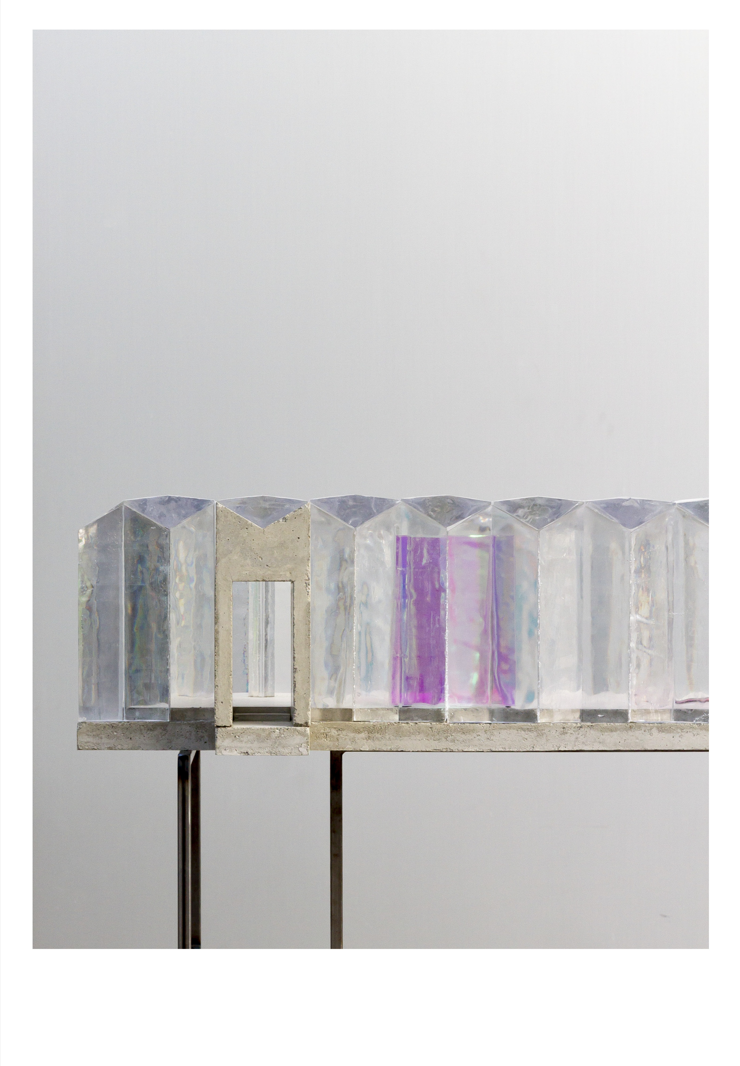 MATERIAL GESTURE - HOTEL INTERCONTINENTAL, spring semester 2017 Silvio Rutishause For a work by Raphael HEfti, substraction as addition, 2012, casted glass