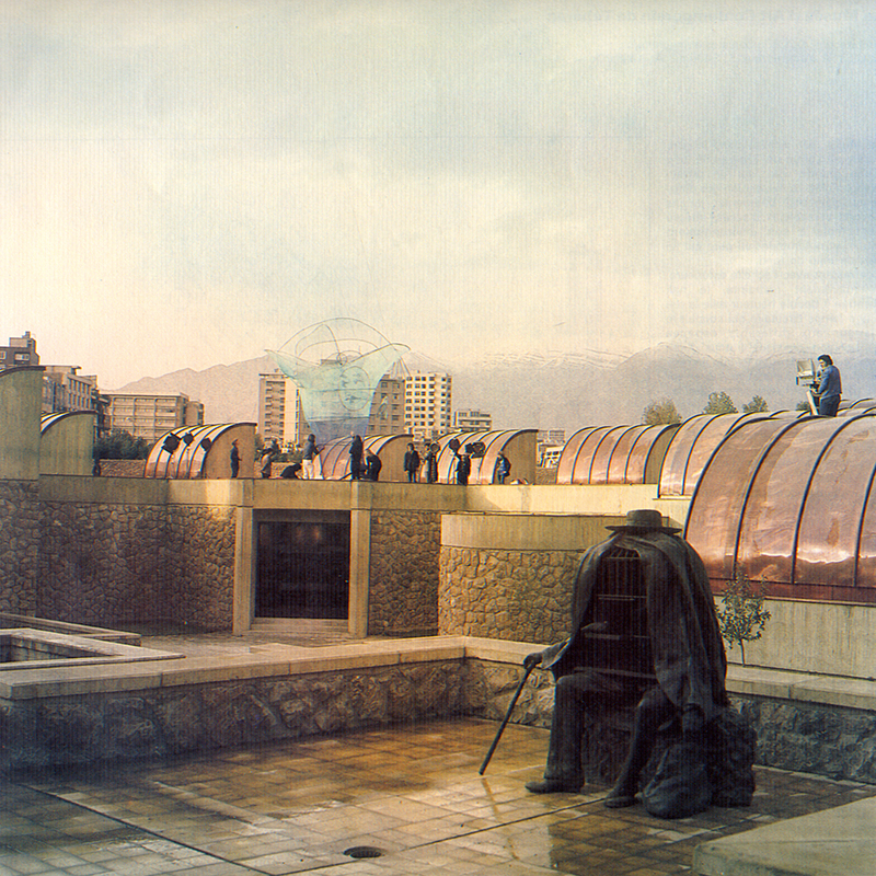 Das Museum für Zeitgenössische Kunst (1970–1979) von Kam­ran Diba spielt mit einer mo­dernen Interpretation der traditionellen orientalischen Dachlandschaft.