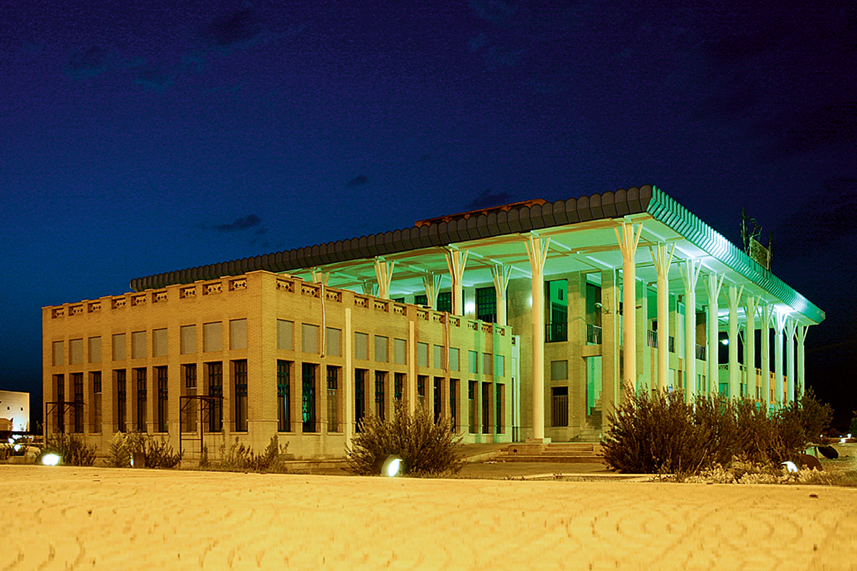 Polsheer, Mohamad Reza Ghaneei, Mensa Universität Yazd, 1987.