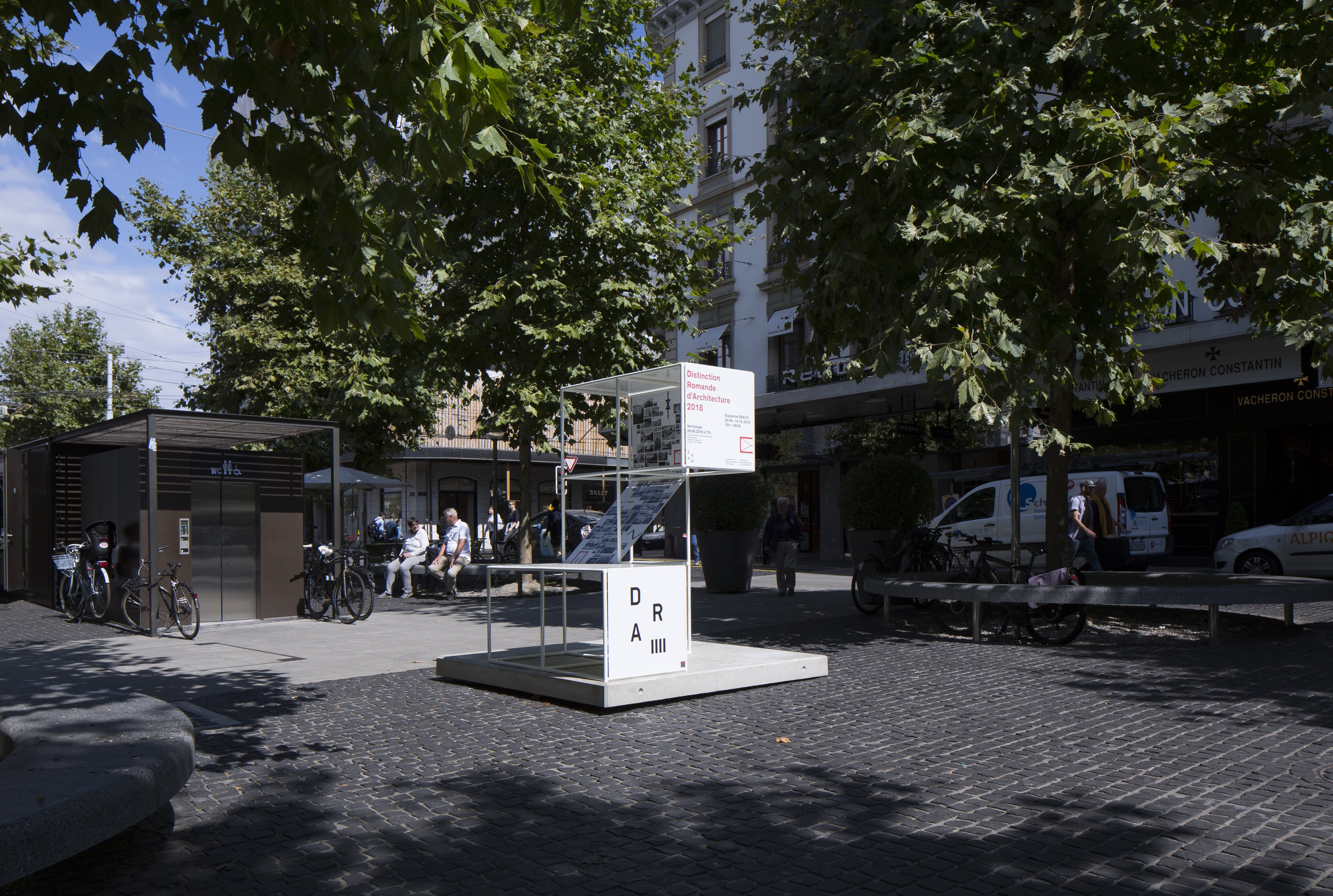 Satellites DRA IIII, Place de Longemalle