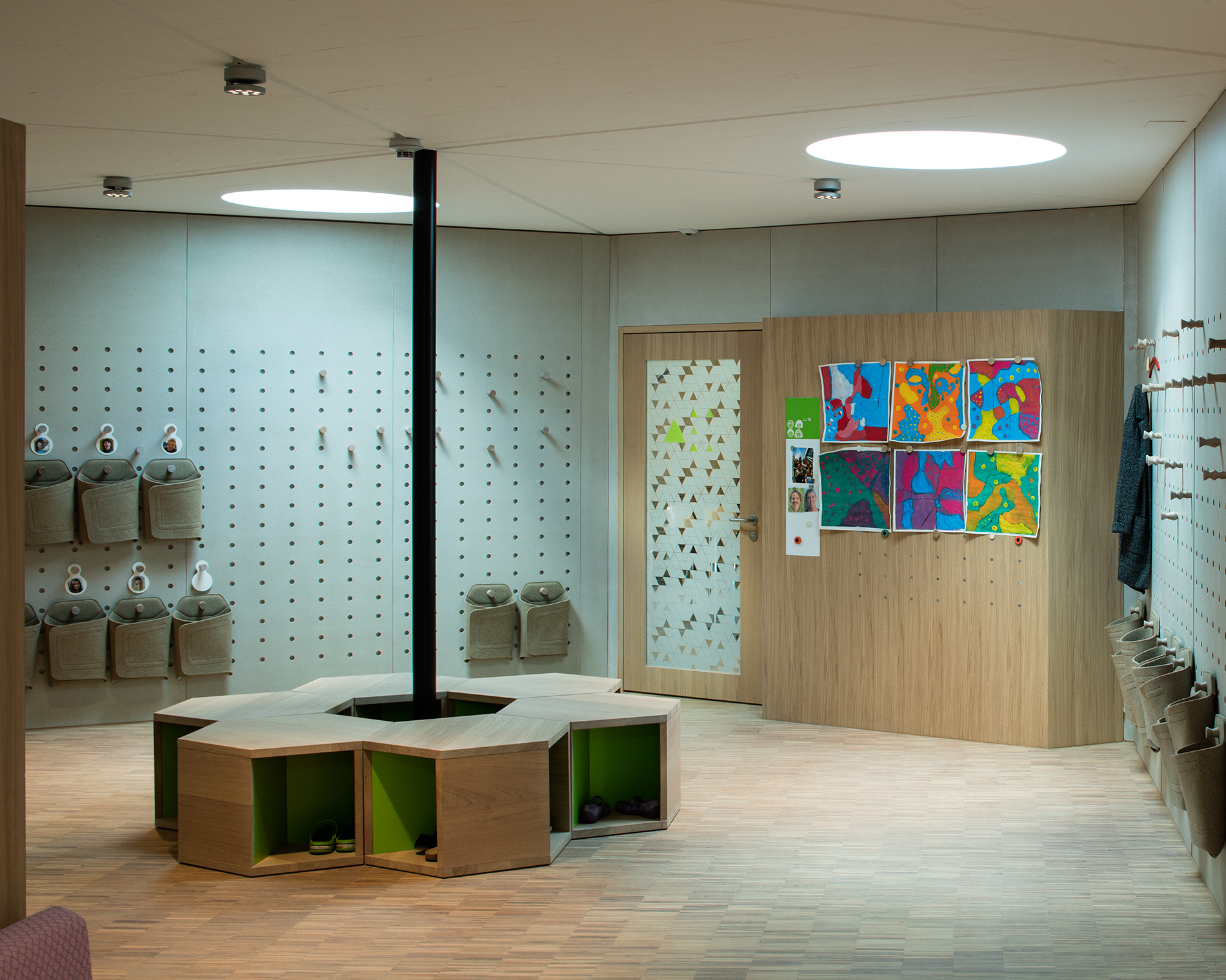 ÉCOLE DE PÉDAGOGIE CURATIVE, Biel-Bienne (Berne) Architecte : bauzeit architekten, Biel-Bienne (Berne)