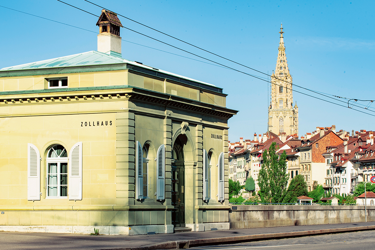 An isolierter Lage über dem Fluss, aber dennoch inmitten der touristischen Anziehungspunkte der Stadt Bern bietet das Zollhaus an der Nydeggbrücke eine ungewöhnliche Perspektive.