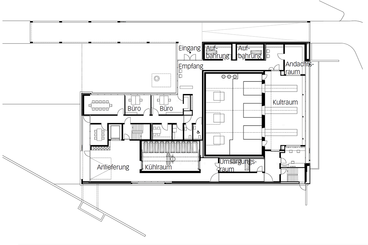 Grundriss EG. St. Gallen besitzt die schweizweit einzigen Flachbettöfen. Sarg und Leichnam bleiben während der Einäscherung in der Hauptbrennkammer liegen. Sonst sind Etagenöfen üblich. Der Hauptverbrennvorgang findet oben statt, die Ausmineralisierung der Gebeine unten, sodass oben bereits eine weitere Kremation ablaufen kann.
