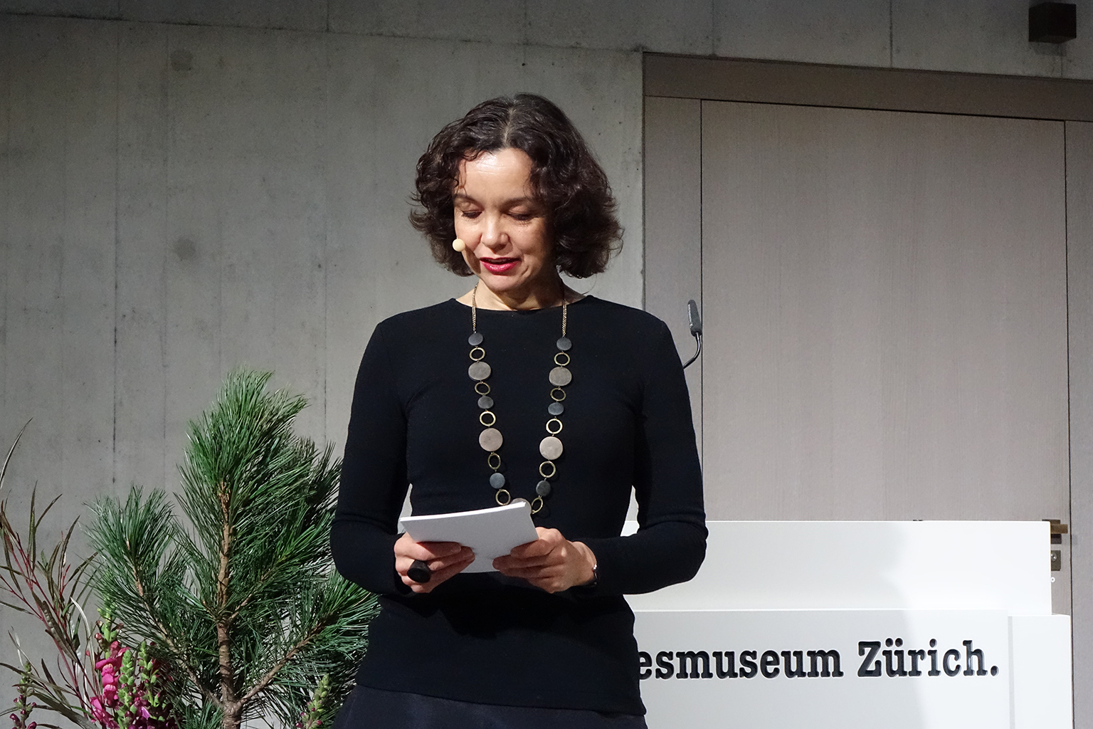 Charmant und polyglott moderierte TEC21-Chefredaktorin Judit Solt den Anlass – mindestens in allen vier Landessprachen.