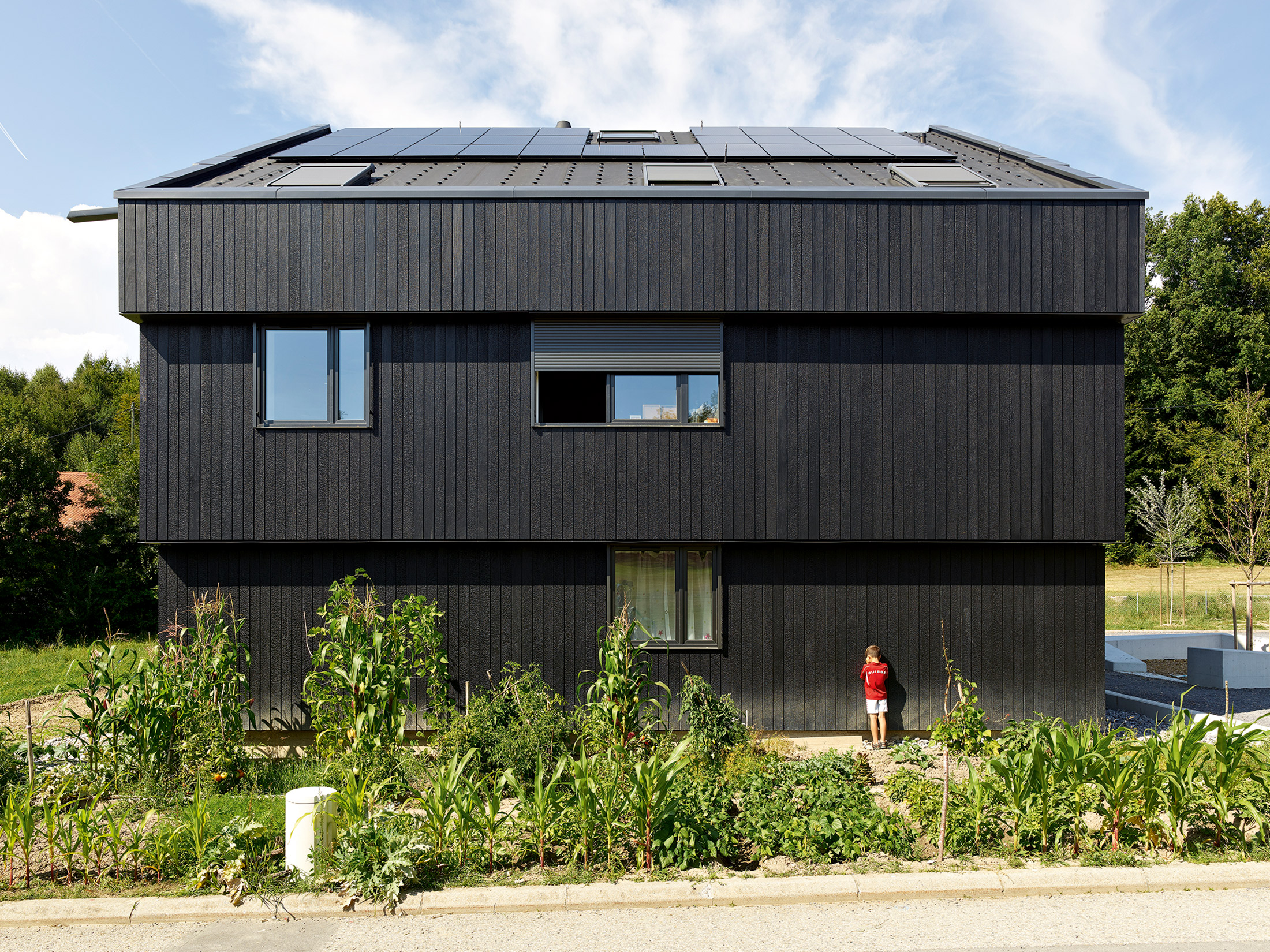 La casa per la popolazione migrante progettata da TRIBU architecture a Losanna.