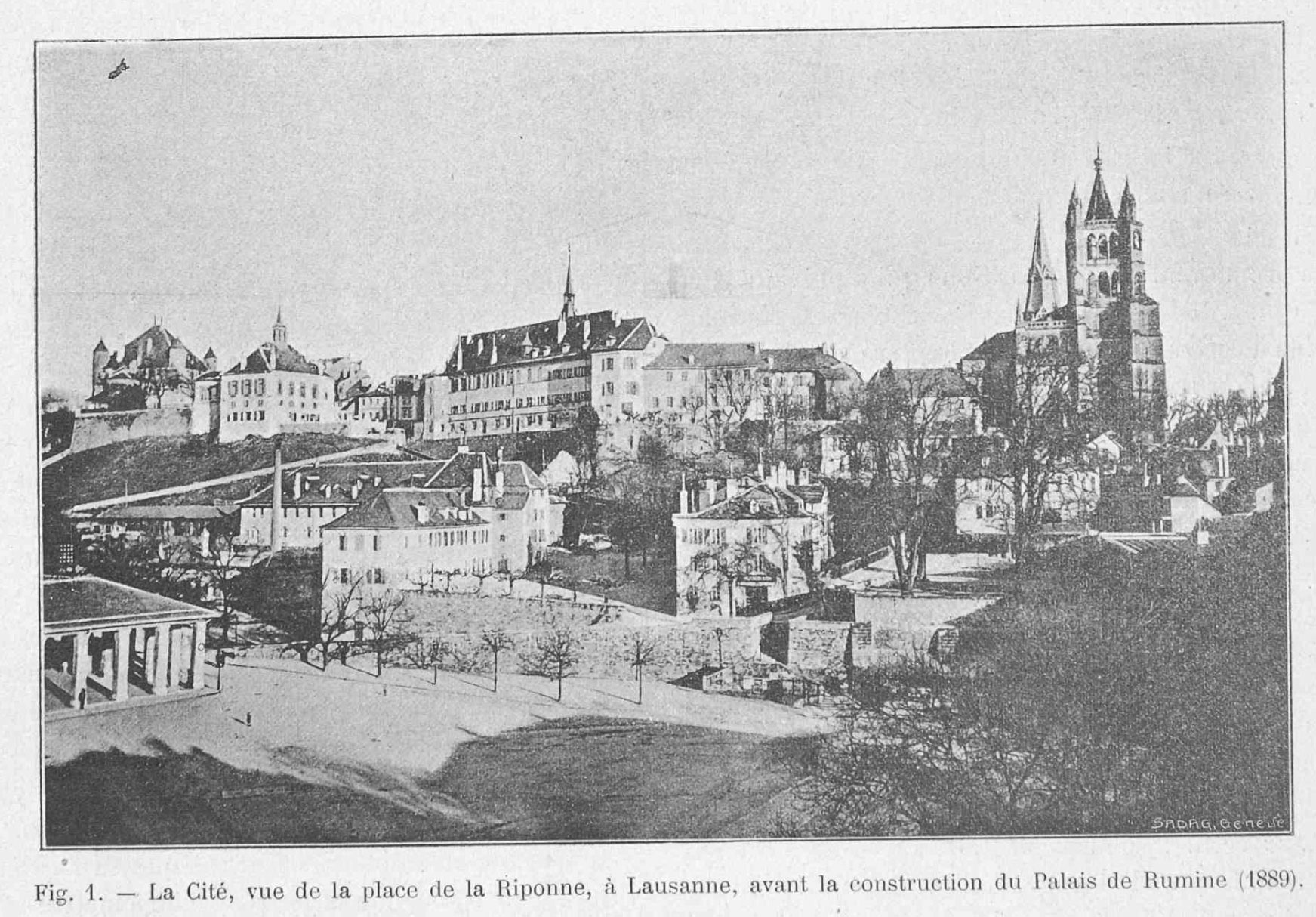 La place de la Riponne en 1889 réalisée selon le projet d’Henri Fraisse (Bulletin technique de la Suisse romande, 1906, n° 32)