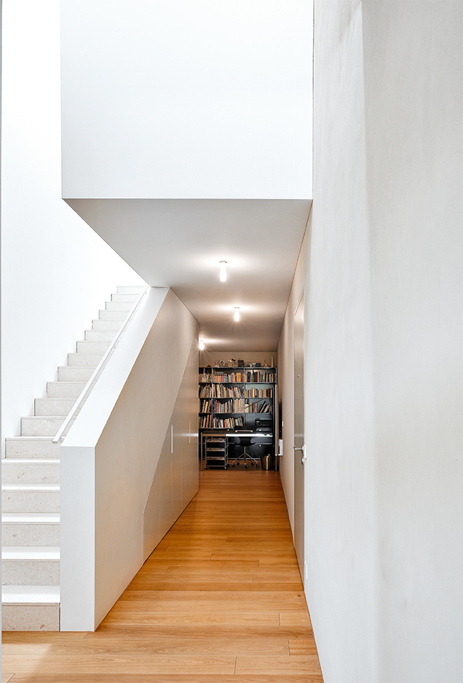 Aufgang zur Bibliothek