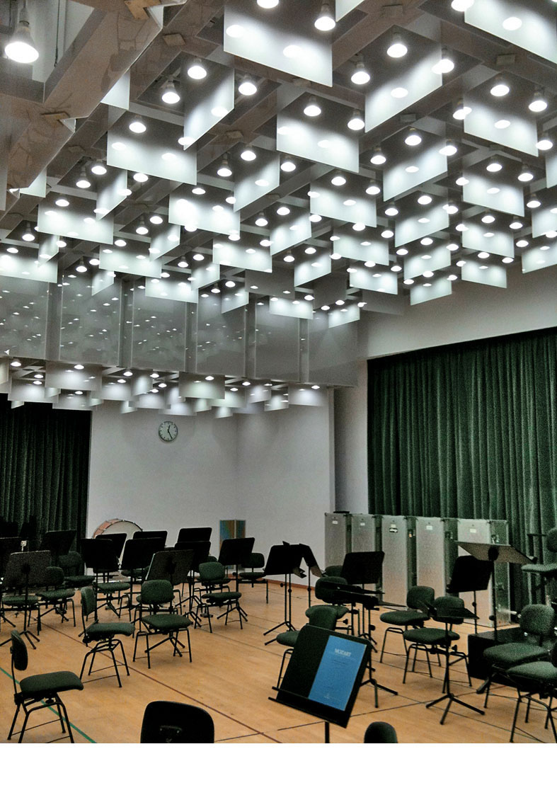 Erste Ausführung 2007 des Schalldiffraktors an der Decke in einem Probesaal des «Teatre del Liceu» in Barcelona. (Foto: Tine Edel)