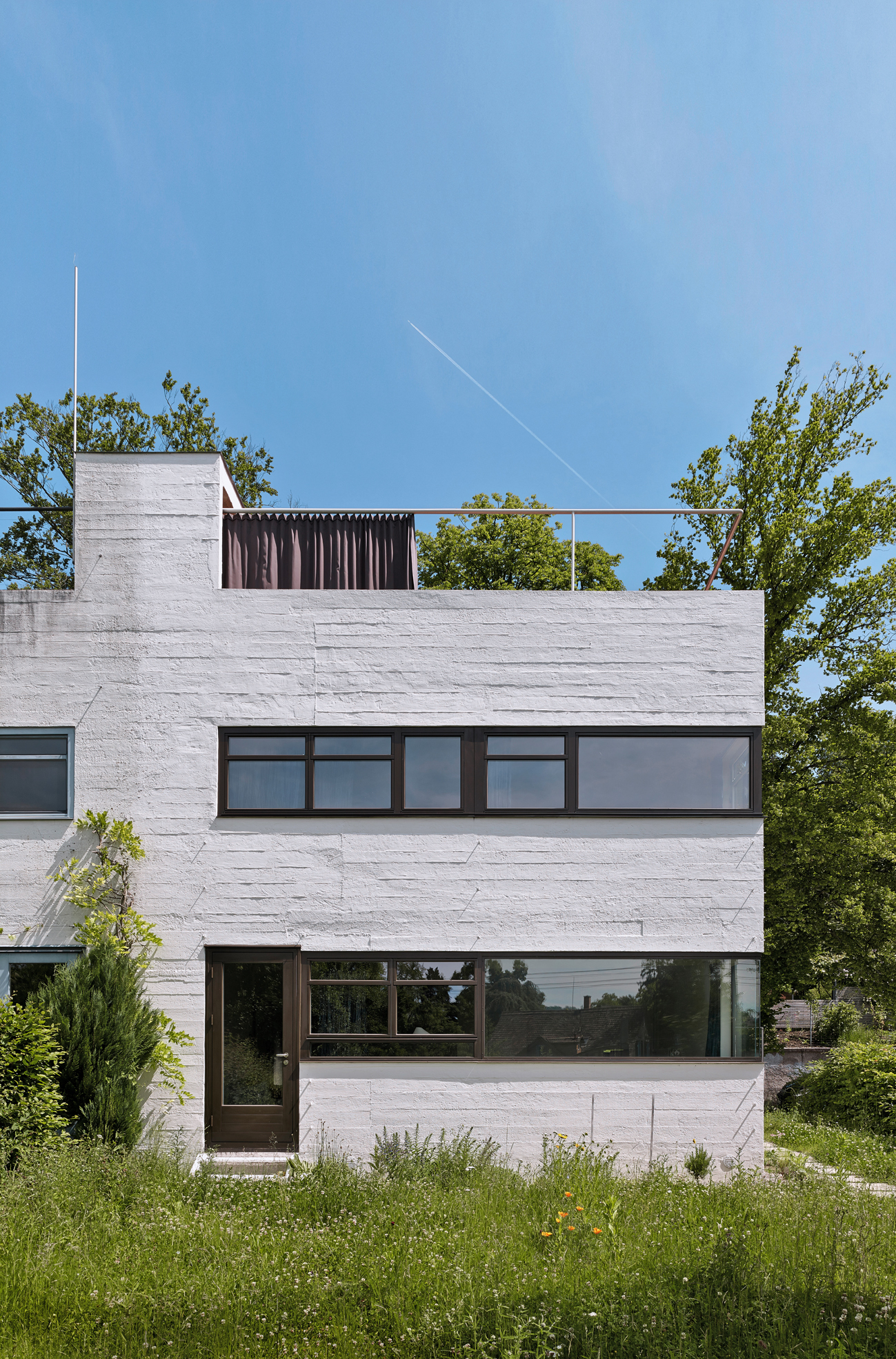 Nach dem Umbau erscheint die Betonstruktur wie 1932 obwohl die Hälfte der Fläche erneuert werden musste. (Foto: Roland Bernath)