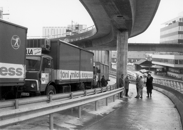 Nachdem die Rampe erstellt war, führte die Empa am 21. Januar 1975 Belastungsversuche durch. (Foto: Bänziger Partner)