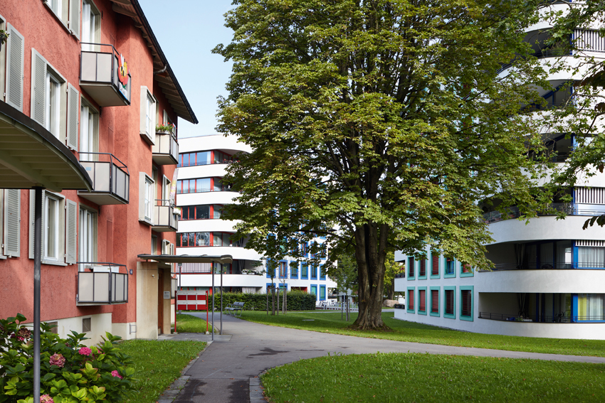 Ersatzneubau aus der gegenwärtigen Verdichtungskampagne. Burkhalter &amp; Sumi Architekten: Siedlung Sunnige Hof (2012), Zürich Albisrieden. (Foto: Hannes Heinz)
